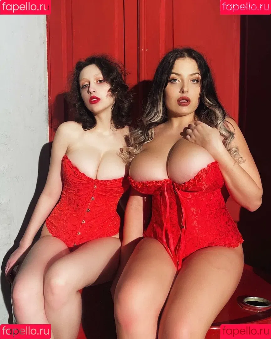 Helga Amor Onlyfans Photo Gallery 