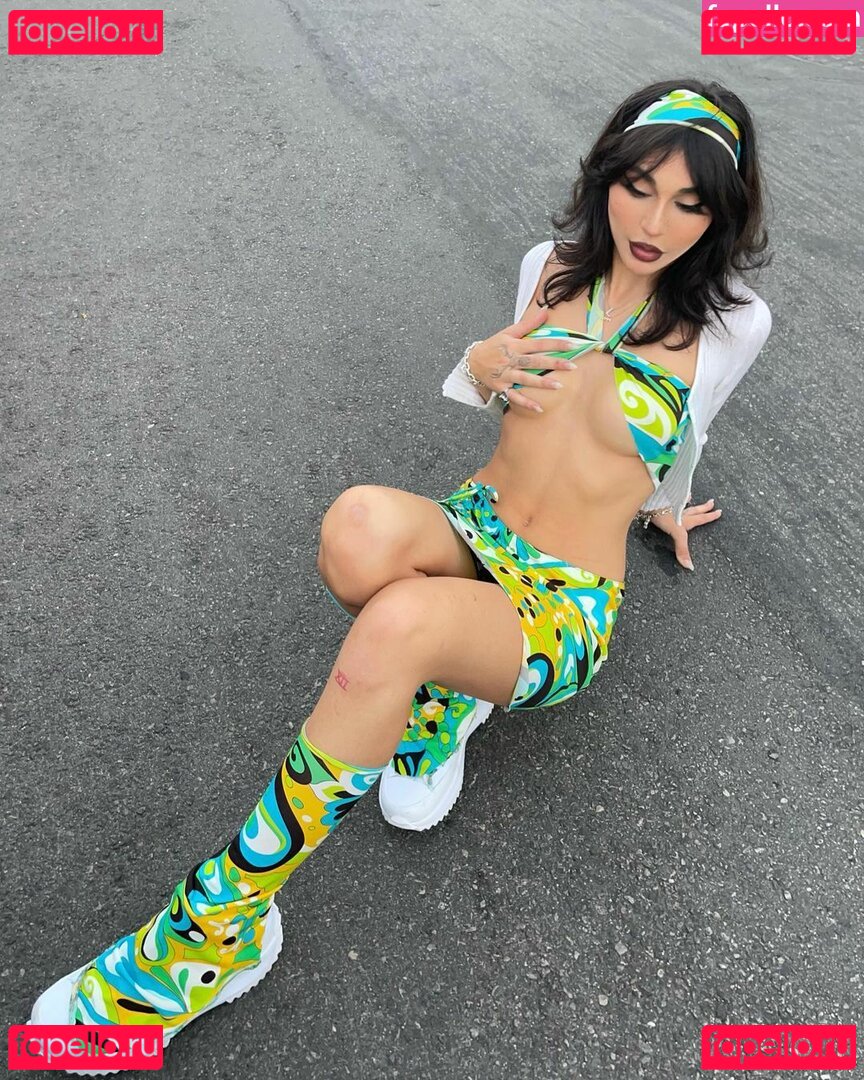 Kate Baum / iconickate / katebaum Onlyfans Photo Gallery 