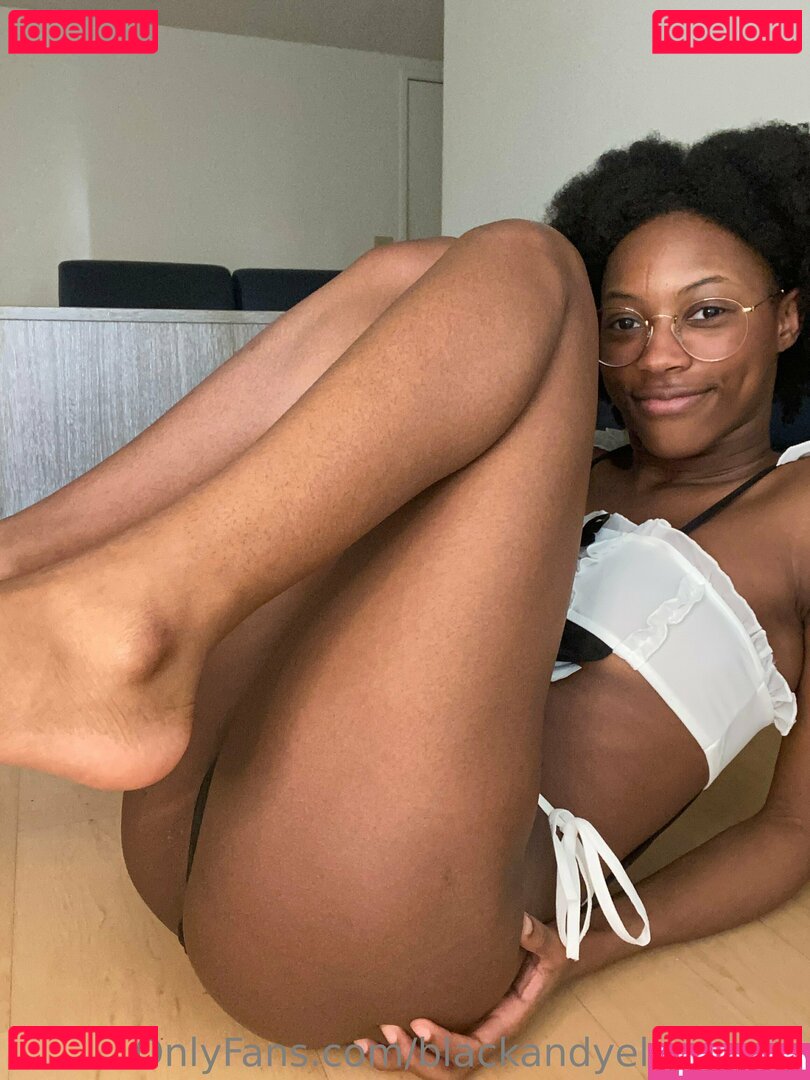 blackandyellownsfw Nude Onlyfans Photo 31