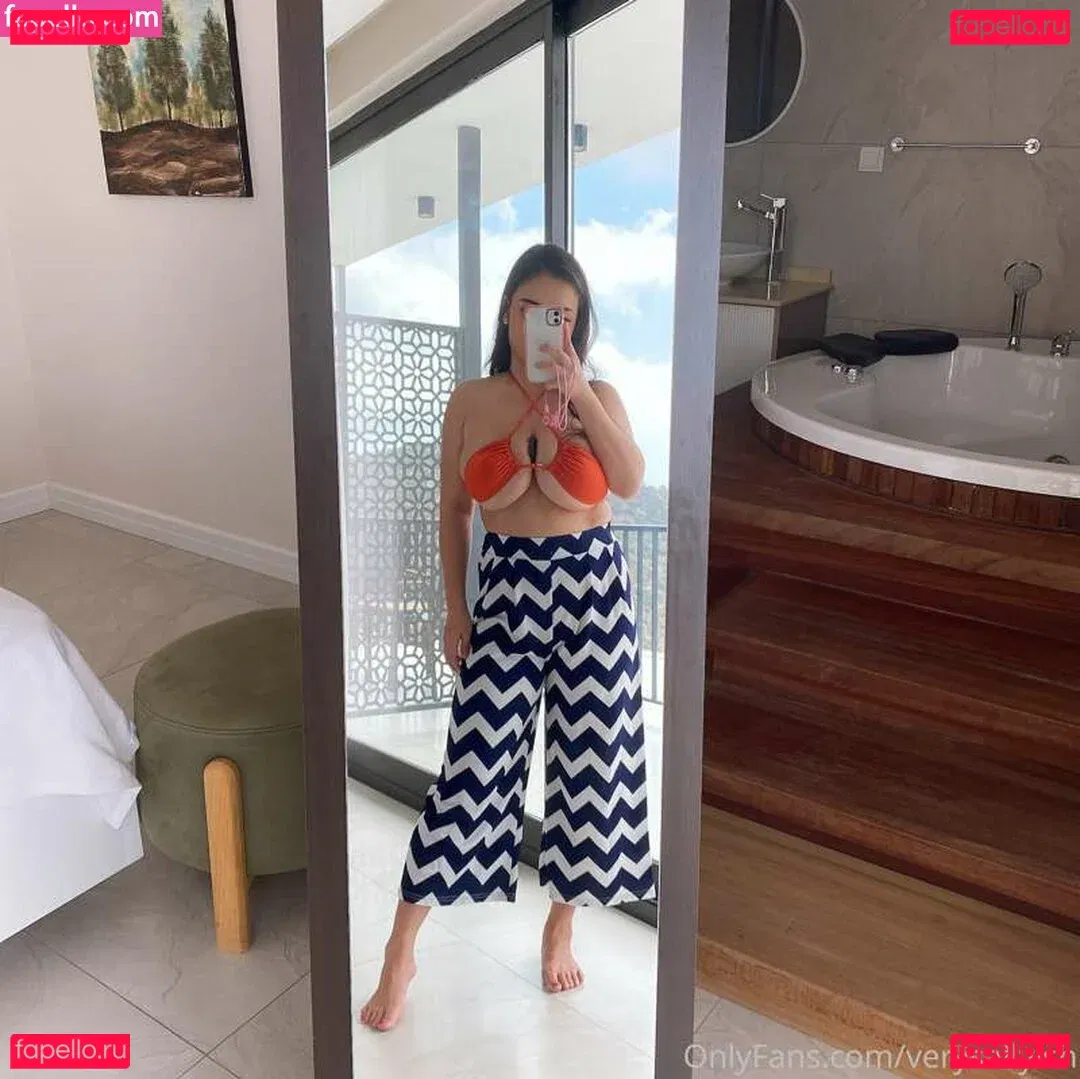 verysallyish Onlyfans Photo Gallery 