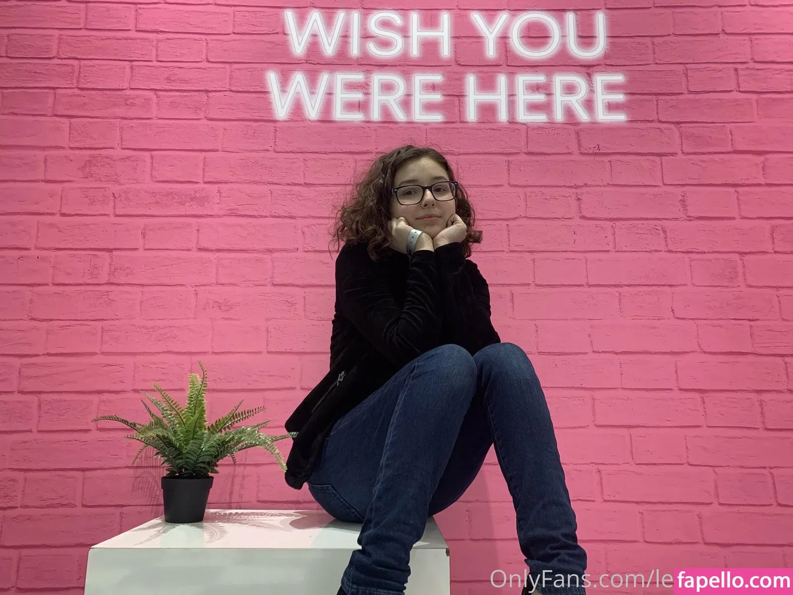 leanalovings Onlyfans Photo Gallery 