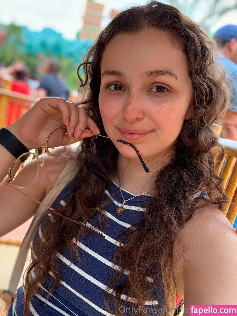 leanalovings Onlyfans Photo Gallery 