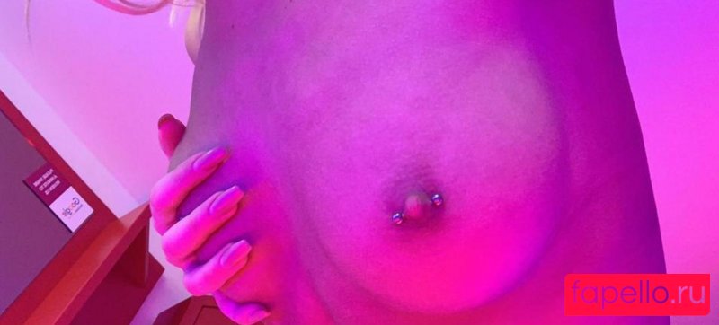 The Petite Blonde Nude Onlyfans Photo 4