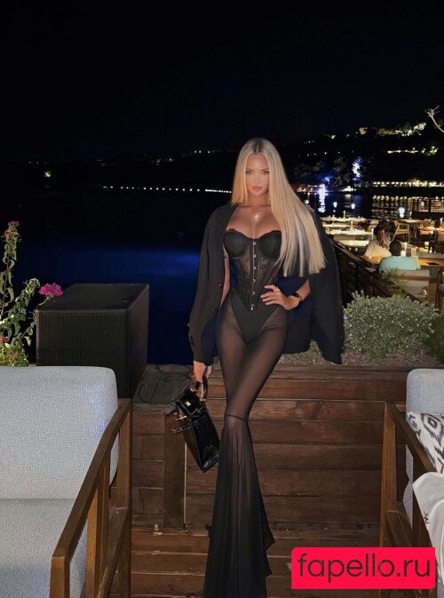 Tanya Mavrina / tanya.mavrina / tanyabahtina Nude Onlyfans Photo 10