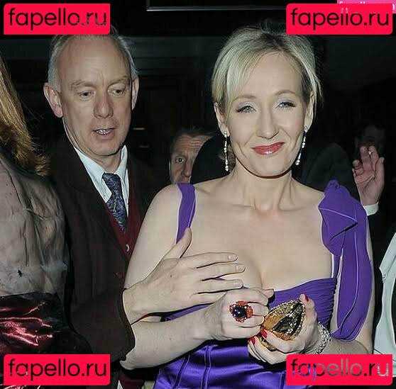 Joanne K Rowling Nude Onlyfans Photo 7