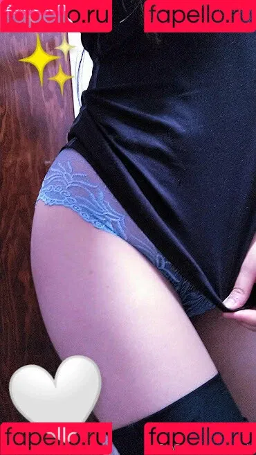 Yuwummie Onlyfans Photo Gallery 
