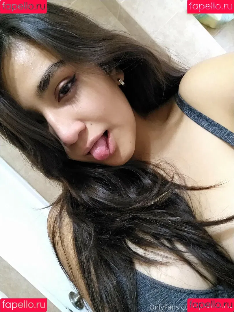 Yuwummie Onlyfans Photo Gallery 