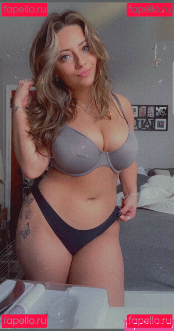 alicortese / alicortese__ Onlyfans Photo Gallery 