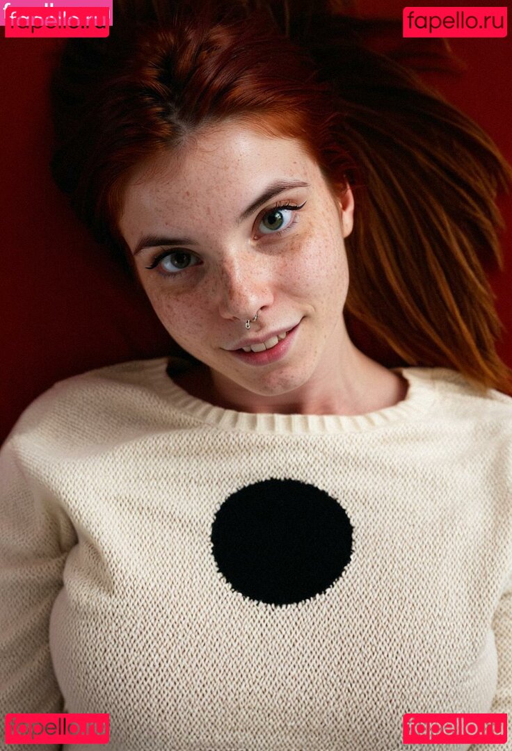 Lucilla Jiggly / lucilla.jiggly