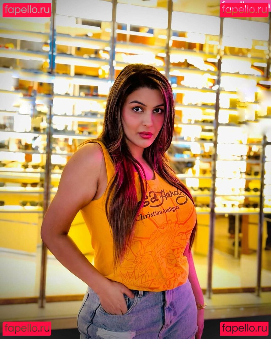 MalhotraYamini / Yamini Malhotra / yamini.malhotra Onlyfans Photo Gallery 