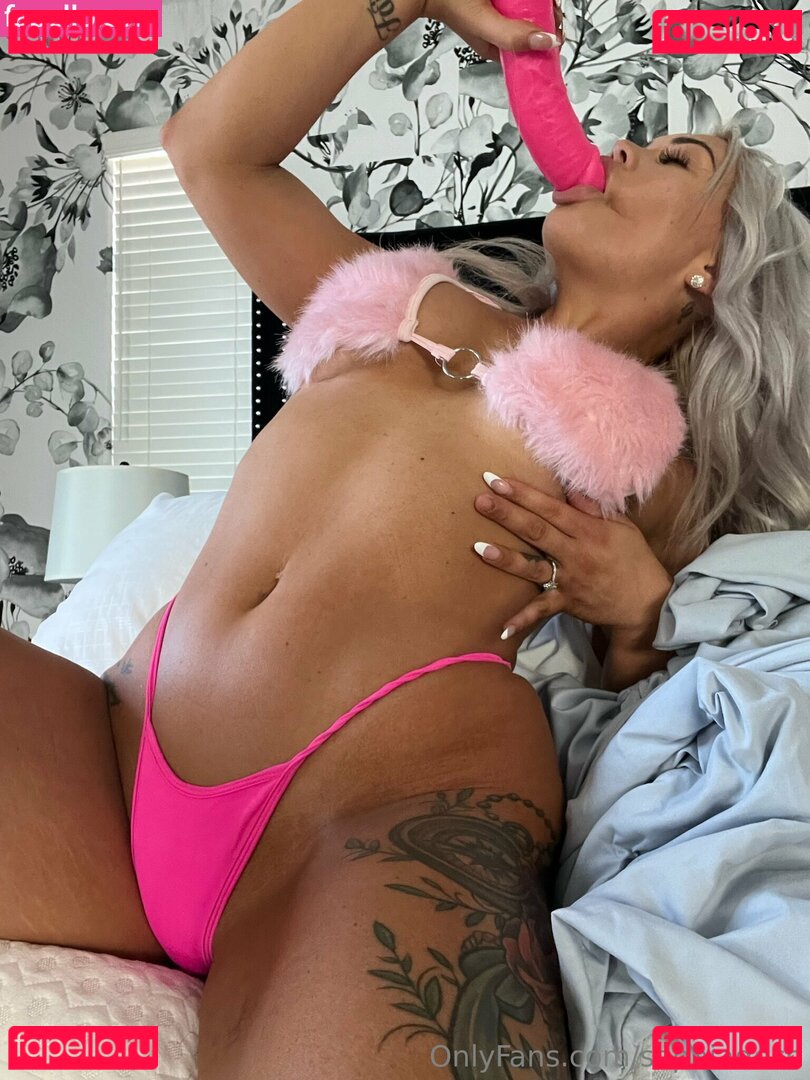 Sophia Deso / sophiaaturner / sophiadeso Onlyfans Photo Gallery 