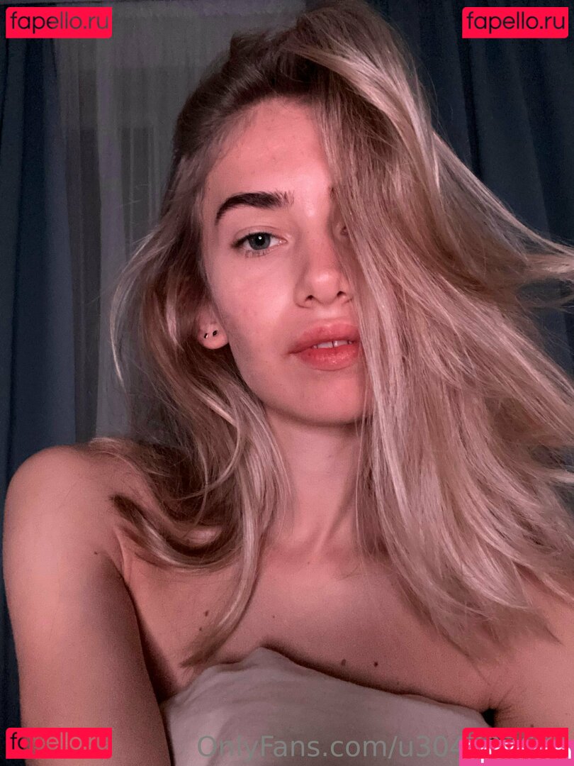 elisa_holt / elisasbits Onlyfans Photo Gallery 