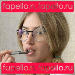 elisa_holt / elisasbits Onlyfans Photo Gallery 