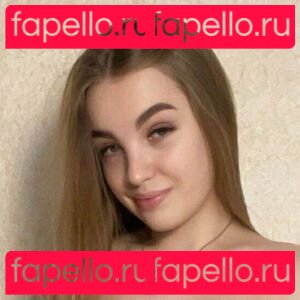 petitenat / petitenatt Onlyfans Photo Gallery 