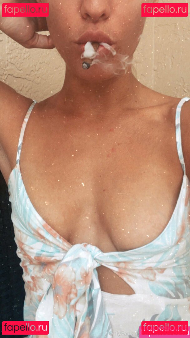 kelsimonroeofficial / therealkelsimonroe Onlyfans Photo Gallery 