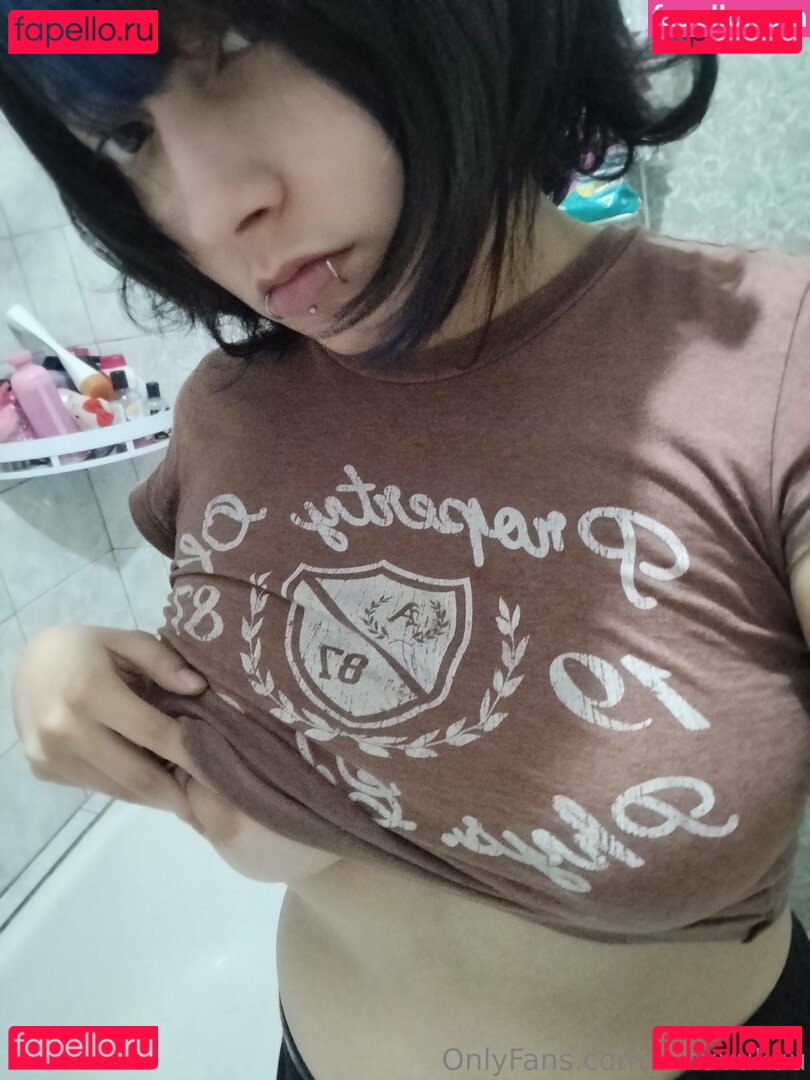 innluu / innuvukuu Onlyfans Photo Gallery 