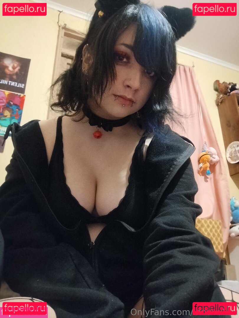 innluu / innuvukuu Onlyfans Photo Gallery 