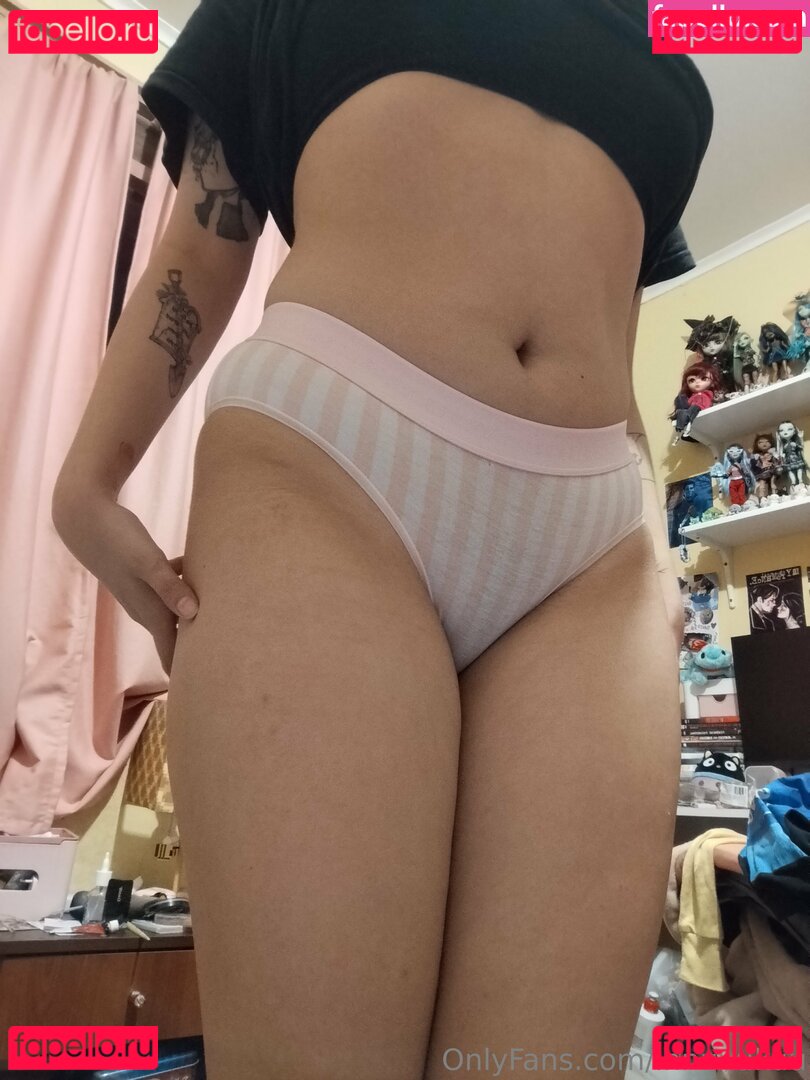 innluu / innuvukuu Onlyfans Photo Gallery 