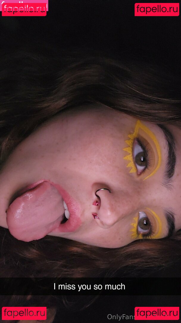 lealeone_ / lealone Onlyfans Photo Gallery 