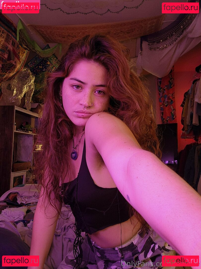 lealeone_ / lealone Onlyfans Photo Gallery 