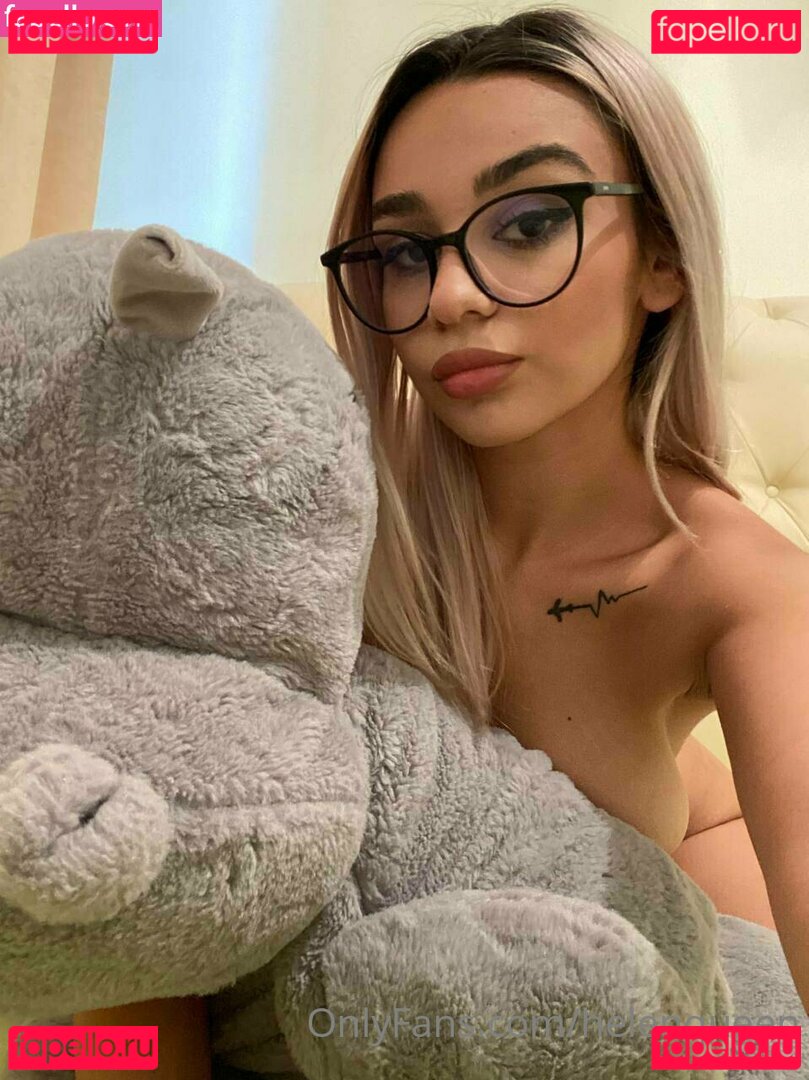 Helenqueen / helenowen Onlyfans Photo Gallery 