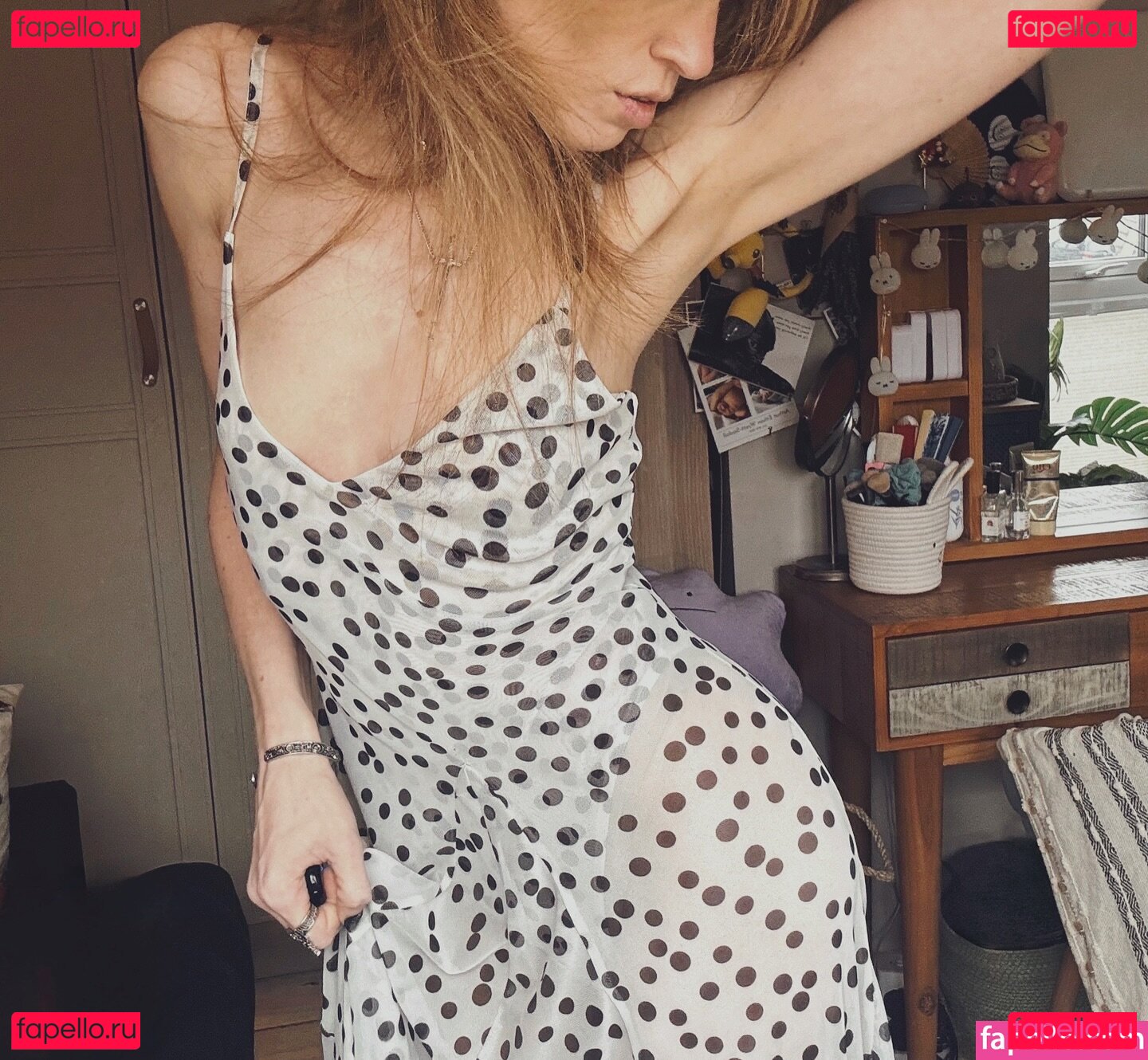 Hollie Bennett / pheonixb / tshaileybennett Onlyfans Photo Gallery 