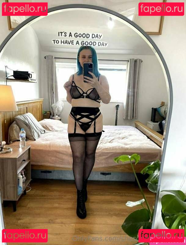 ava-evans / shesdrinkingcoffee Onlyfans Photo Gallery 