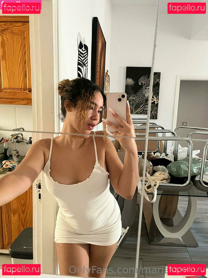 mariacabello / myrnscabello Onlyfans Photo Gallery 