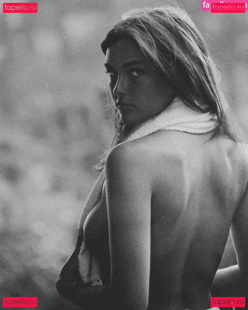 Sydney Melman Onlyfans Photo Gallery 