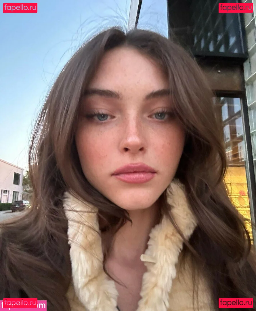 Sydney Melman Onlyfans Photo Gallery 