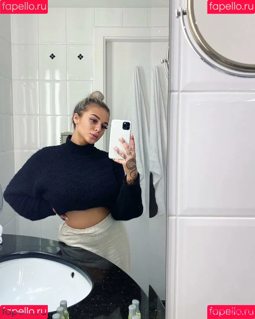 Andelika Onlyfans Photo Gallery 