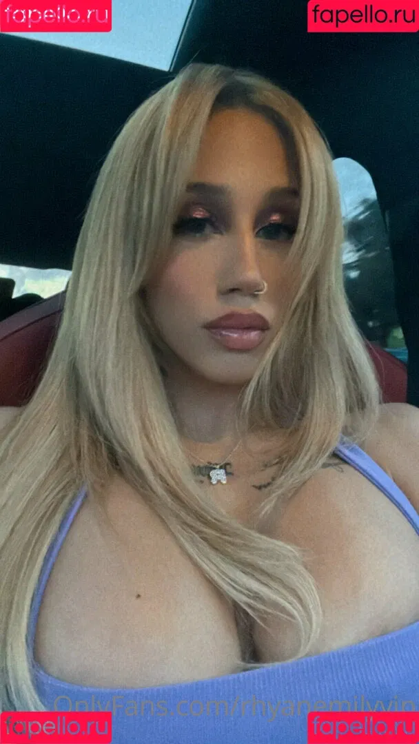emilyywild1 Onlyfans Photo Gallery 