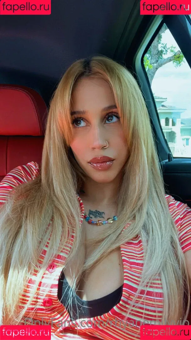 emilyywild1 Onlyfans Photo Gallery 