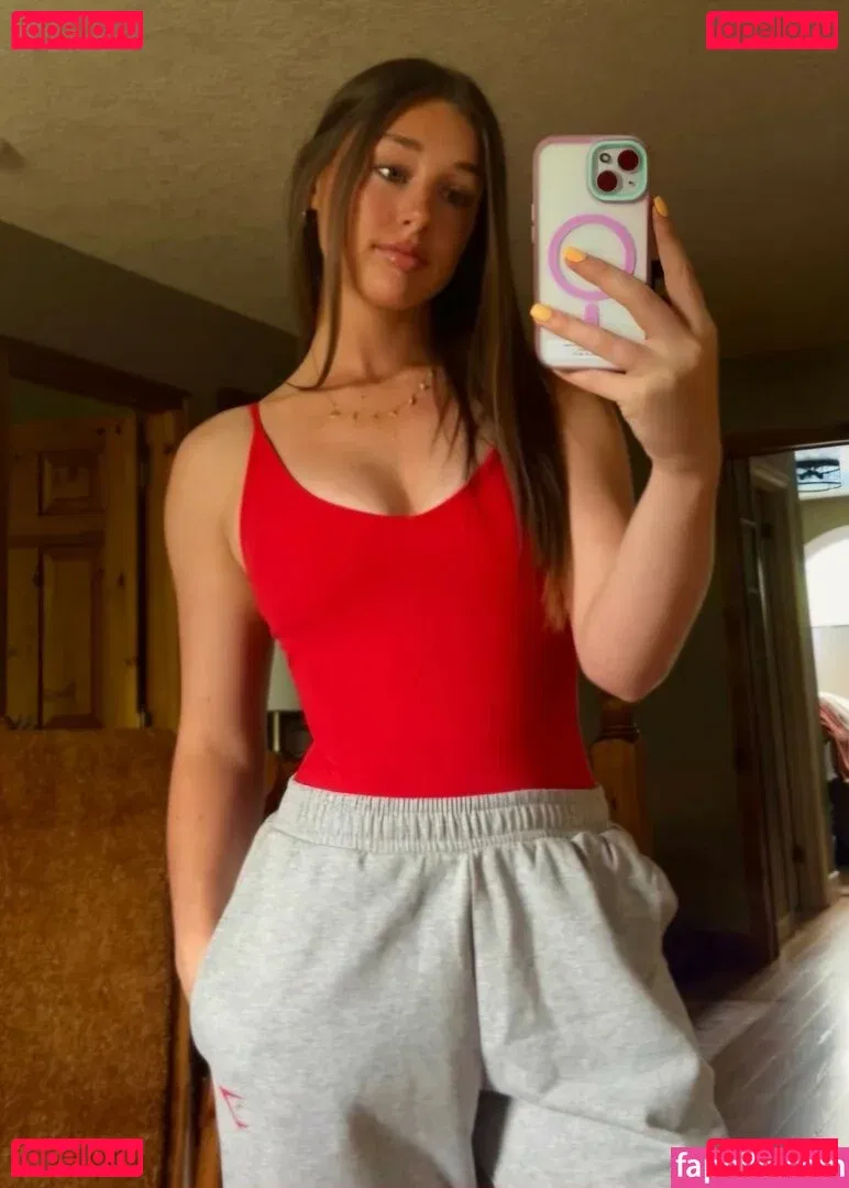 emilyywild1 Onlyfans Photo Gallery 