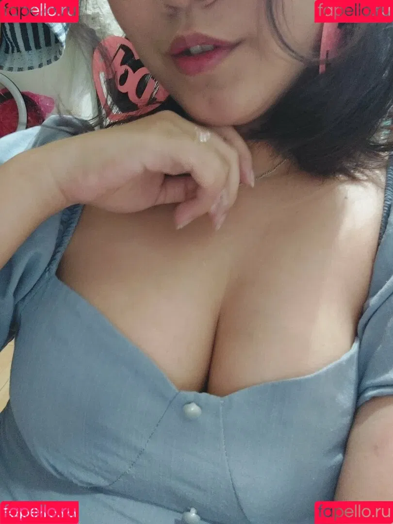 Hana Onlyfans Photo Gallery 