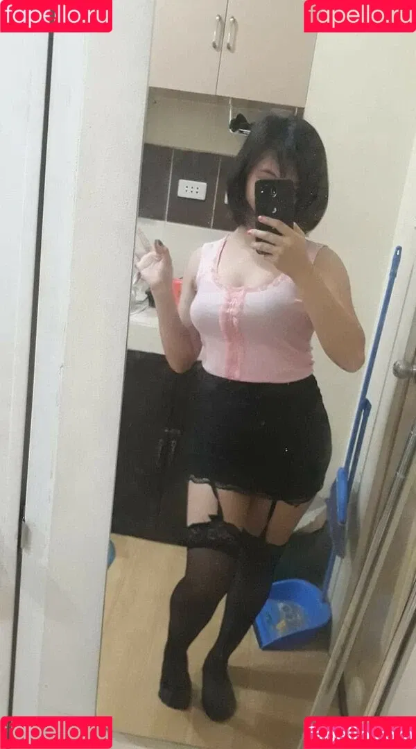 Hana Onlyfans Photo Gallery 