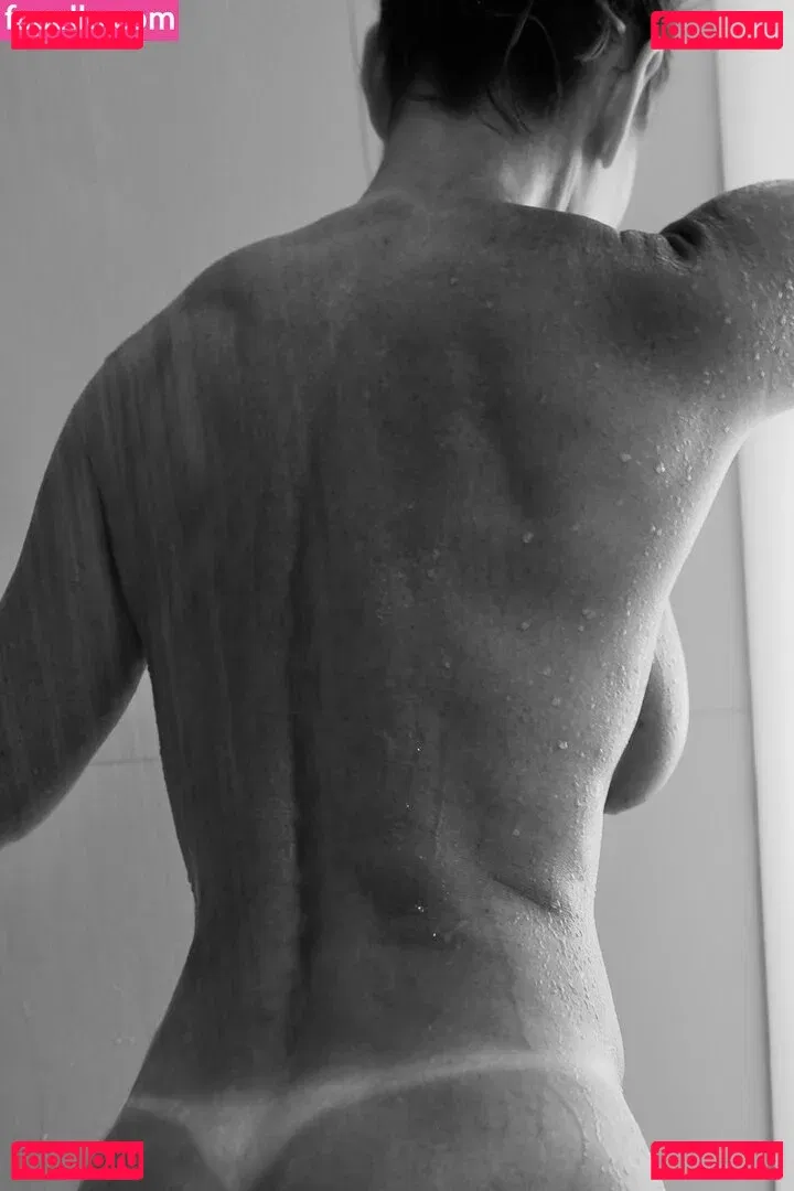 Midwestgirl84 Onlyfans Photo Gallery 