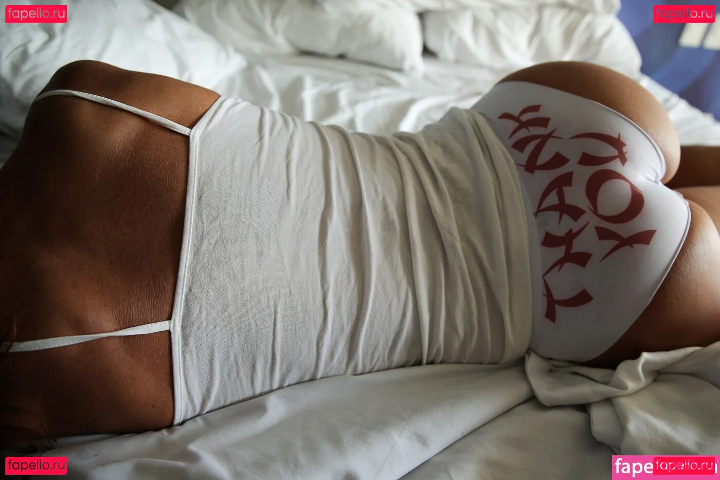 Midwestgirl84 Onlyfans Photo Gallery 