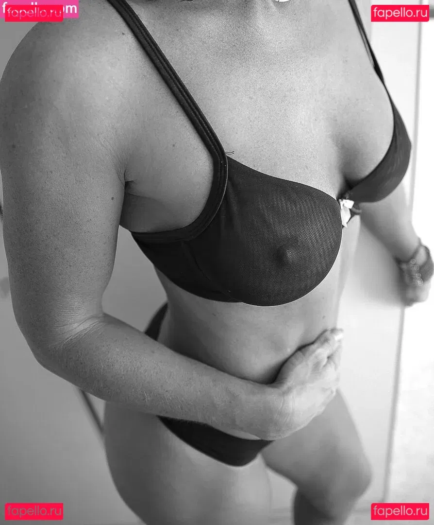 Midwestgirl84 Onlyfans Photo Gallery 