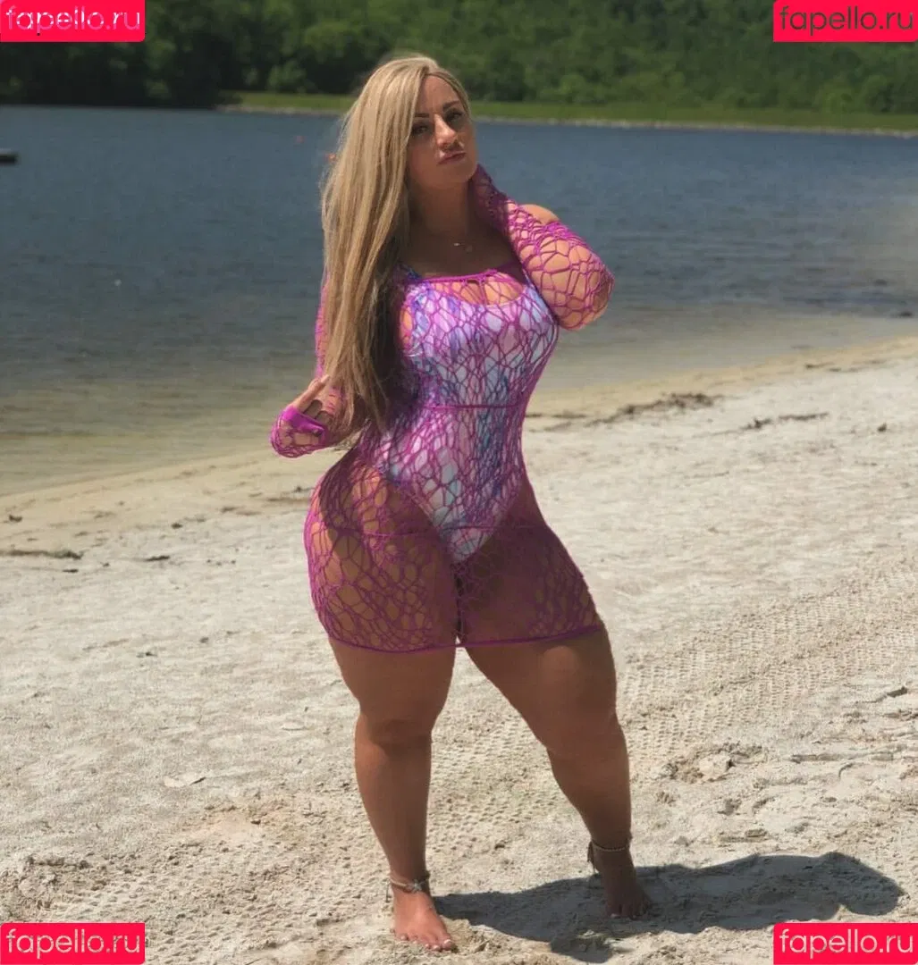 Ivoryyyyy Onlyfans Photo Gallery 