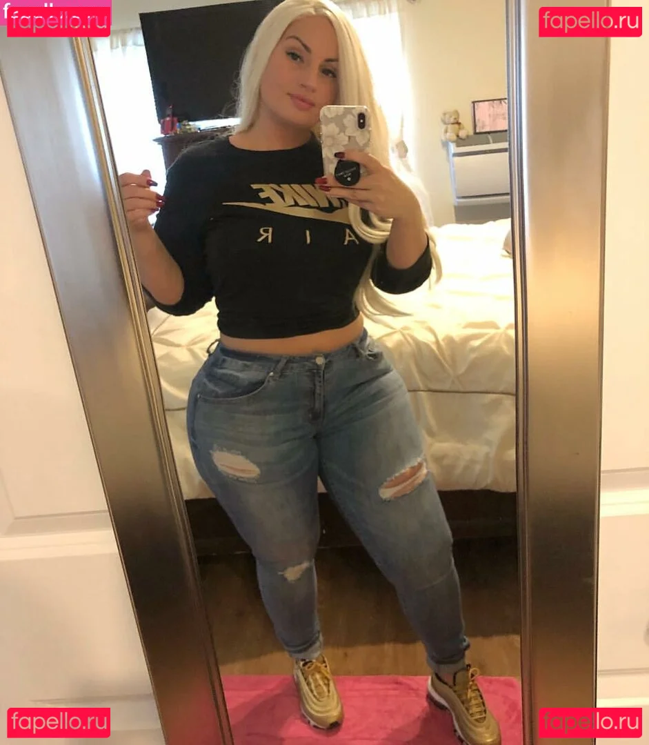 Ivoryyyyy Onlyfans Photo Gallery 