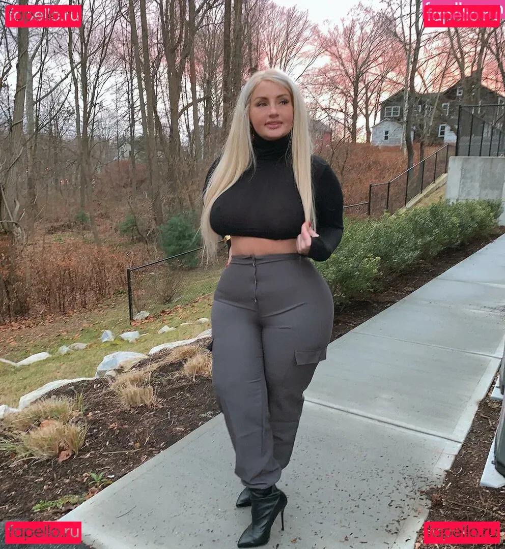 Ivoryyyyy Onlyfans Photo Gallery 