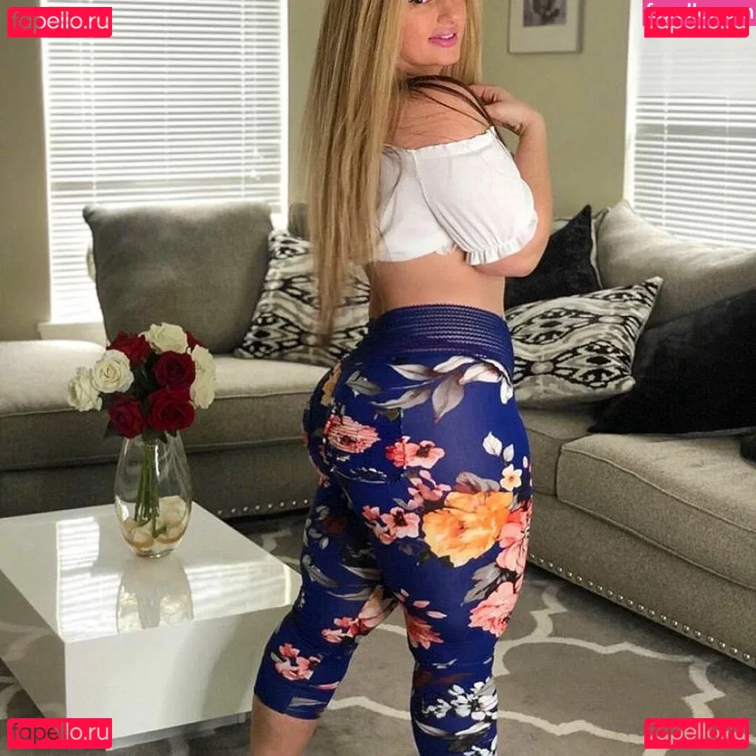 Ivoryyyyy Onlyfans Photo Gallery 