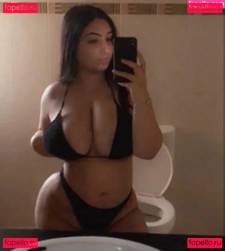 Sibel T Onlyfans Photo Gallery 