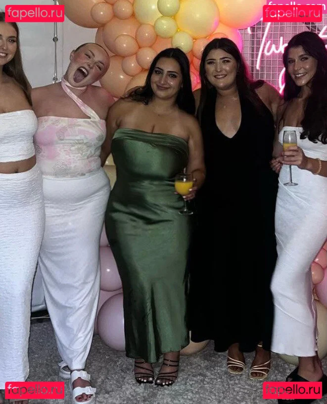 Sibel T Onlyfans Photo Gallery 