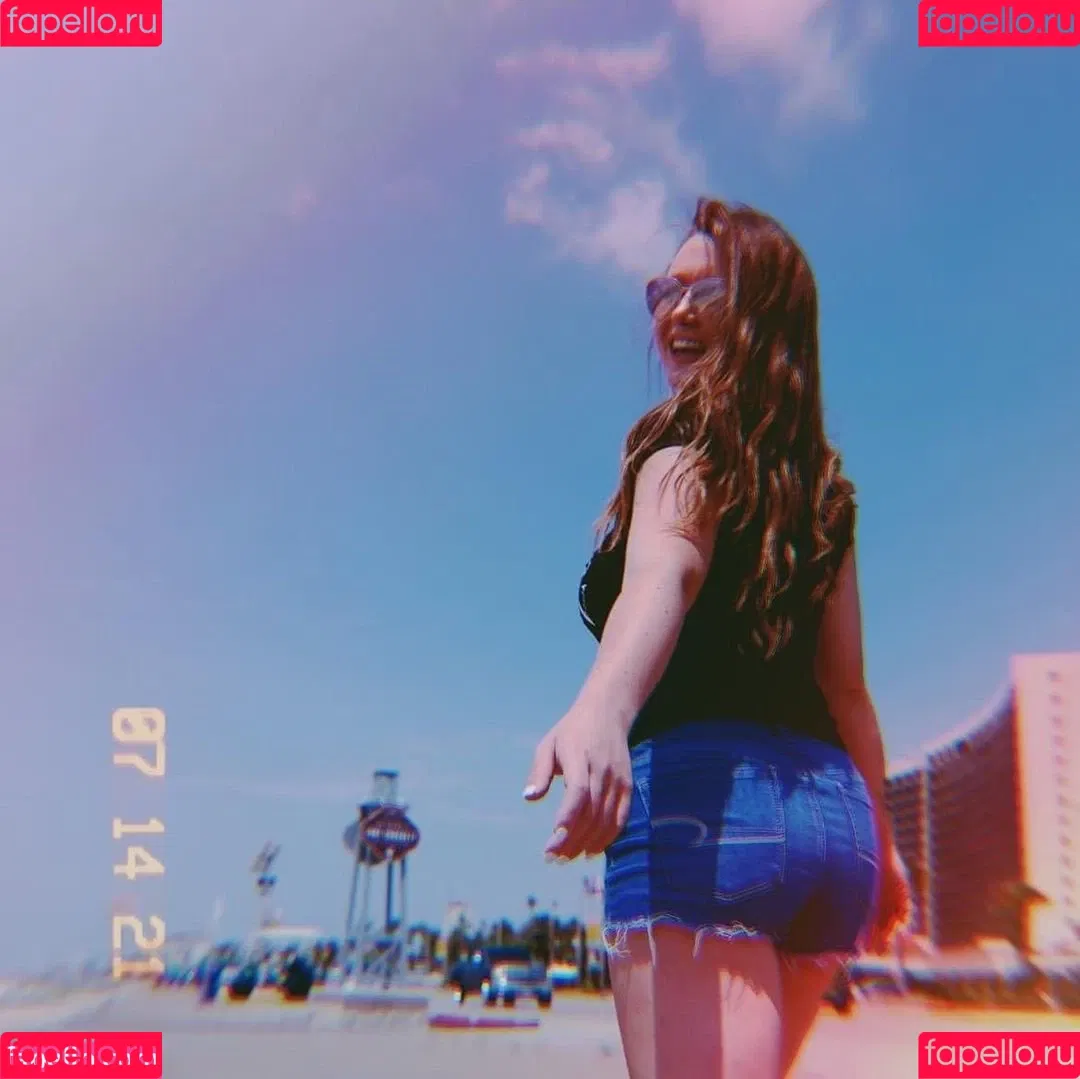 Emily James Onlyfans Photo Gallery 