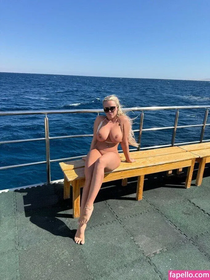 Emily James Onlyfans Photo Gallery 