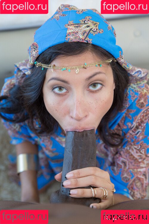 Emily James Onlyfans Photo Gallery 