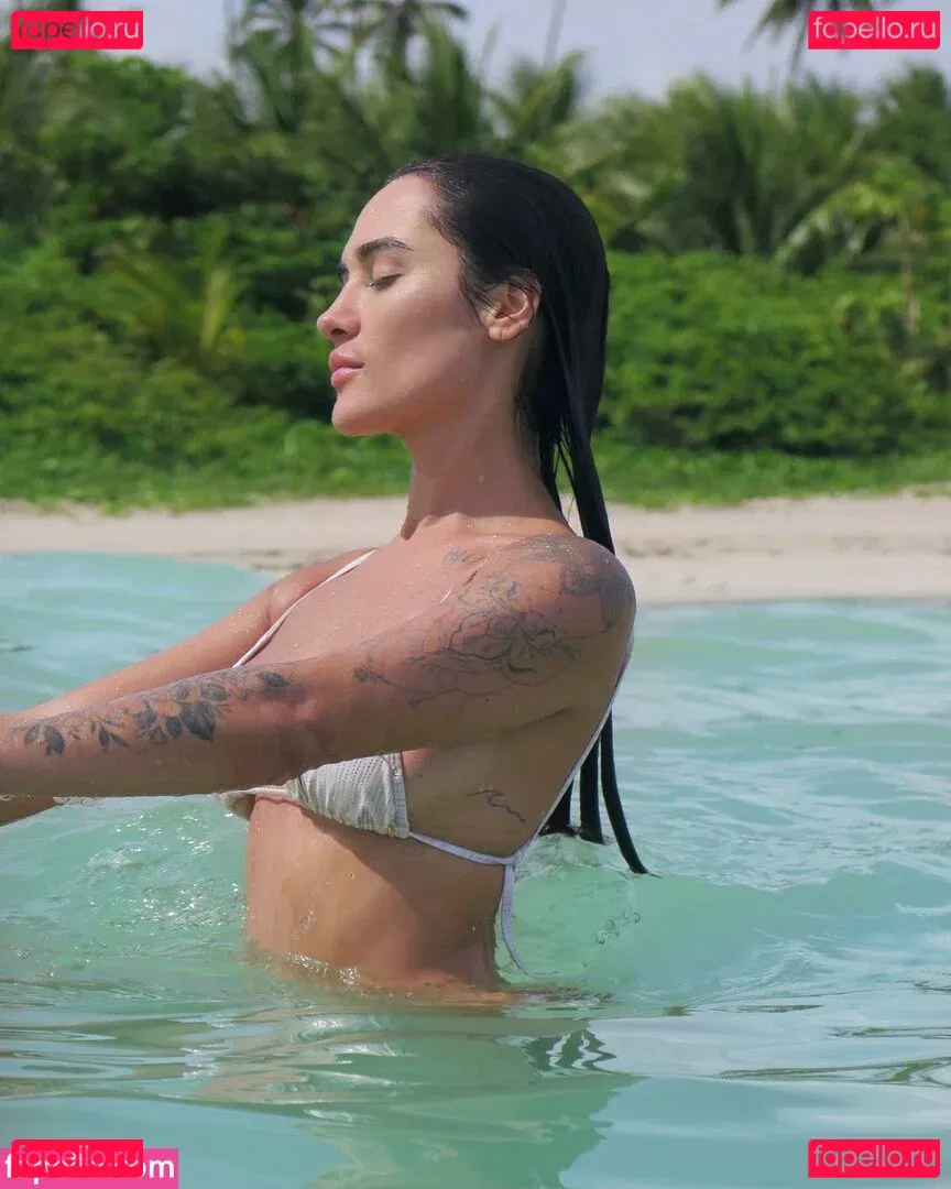 Gabi Melim Onlyfans Photo Gallery 