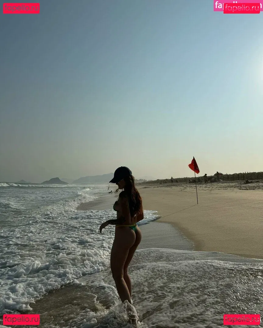 Gabi Melim Onlyfans Photo Gallery 